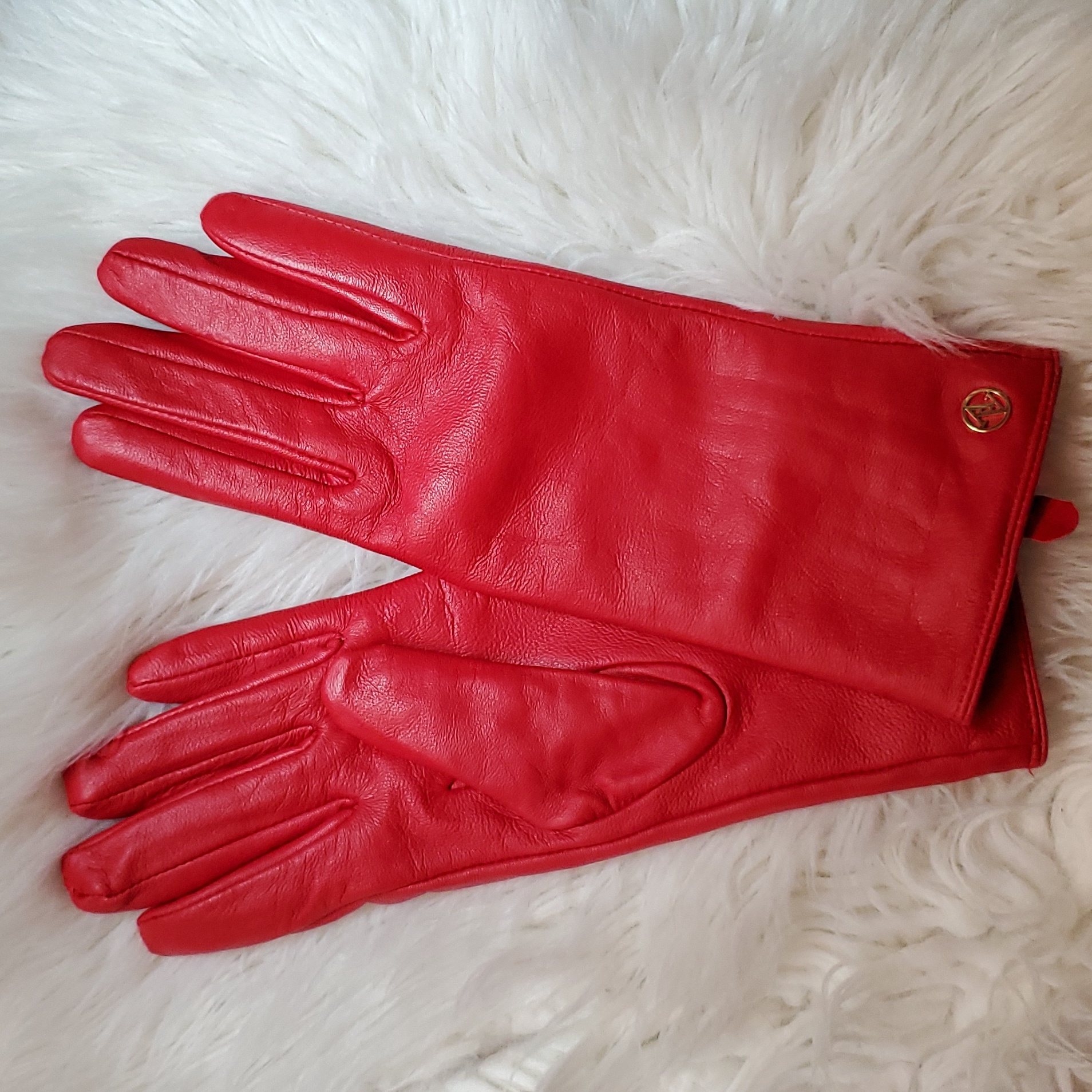 Adrienne Vittadini Red Leather Gloves Nwot